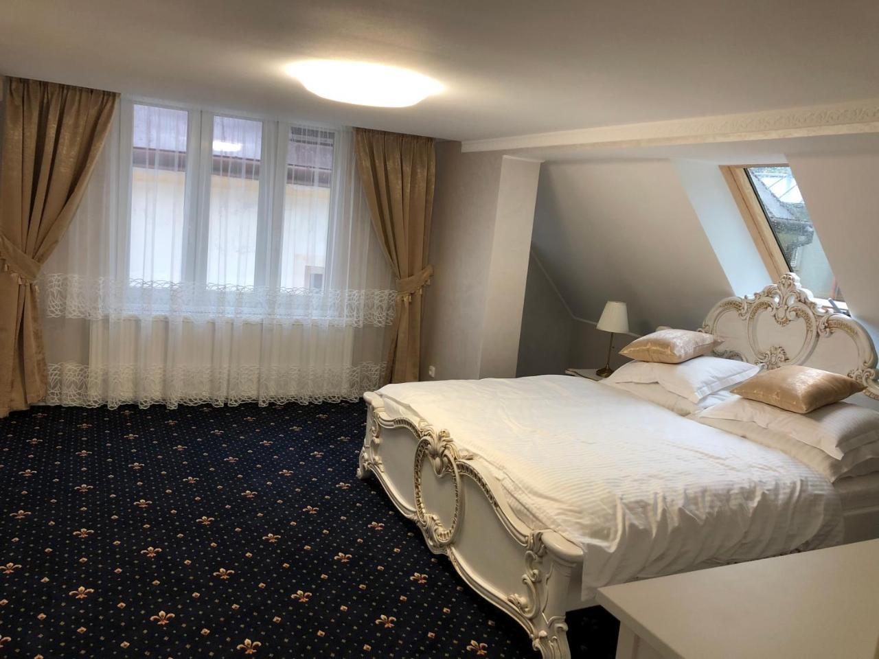 Apartamento Ioannis Karlovy Vary Exterior foto